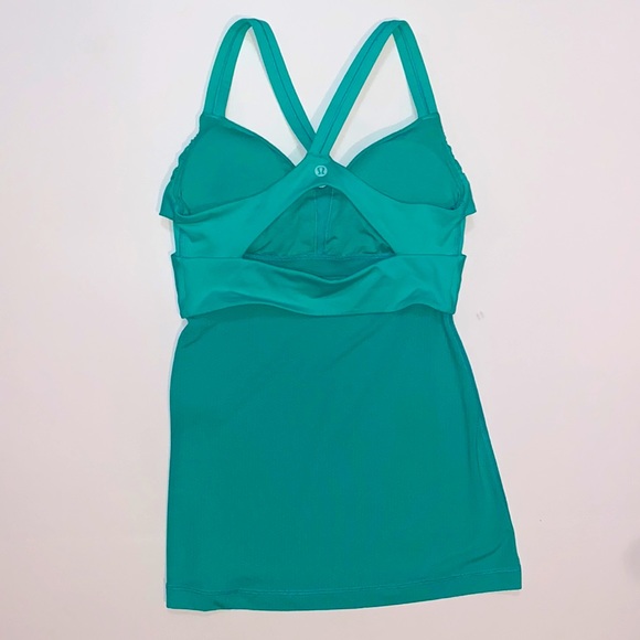 LULULEMON workout top - Picture 2 of 2